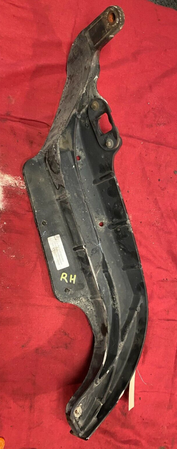 FREIGHTLINER 17-15346-003 Hood REST, Support - RIGHT Side, MOUNT, BRACKET, PIVOT