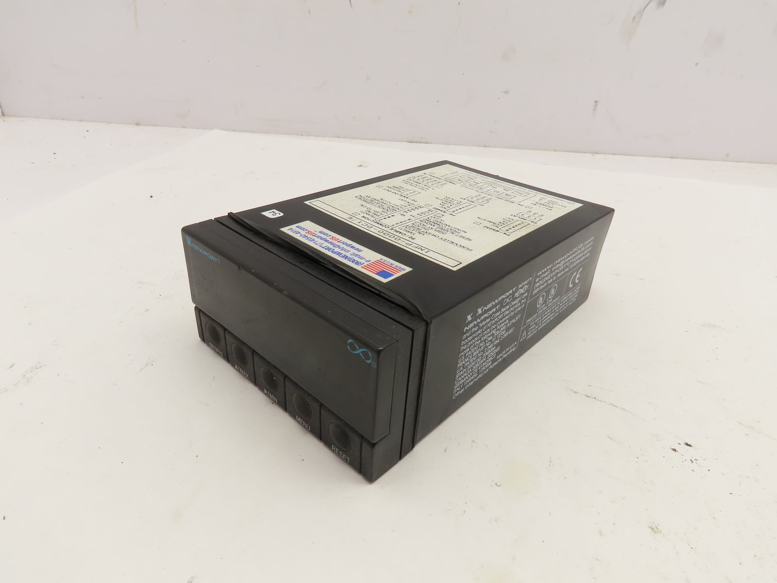 Newport INFP-0000-DC1/E Panel Process Meter / Controller