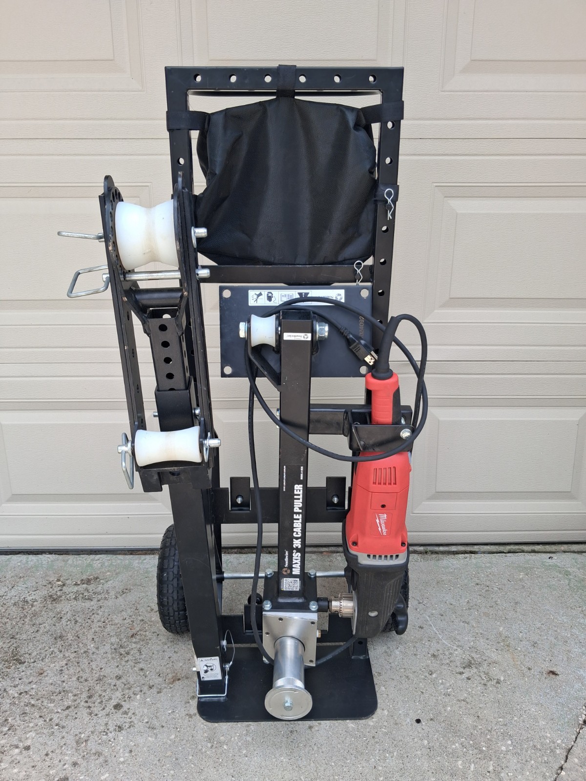 Southwire Maxis 3K Cable Puller 1680-20 Motor Includes Conduit Adaptors 1”-4”