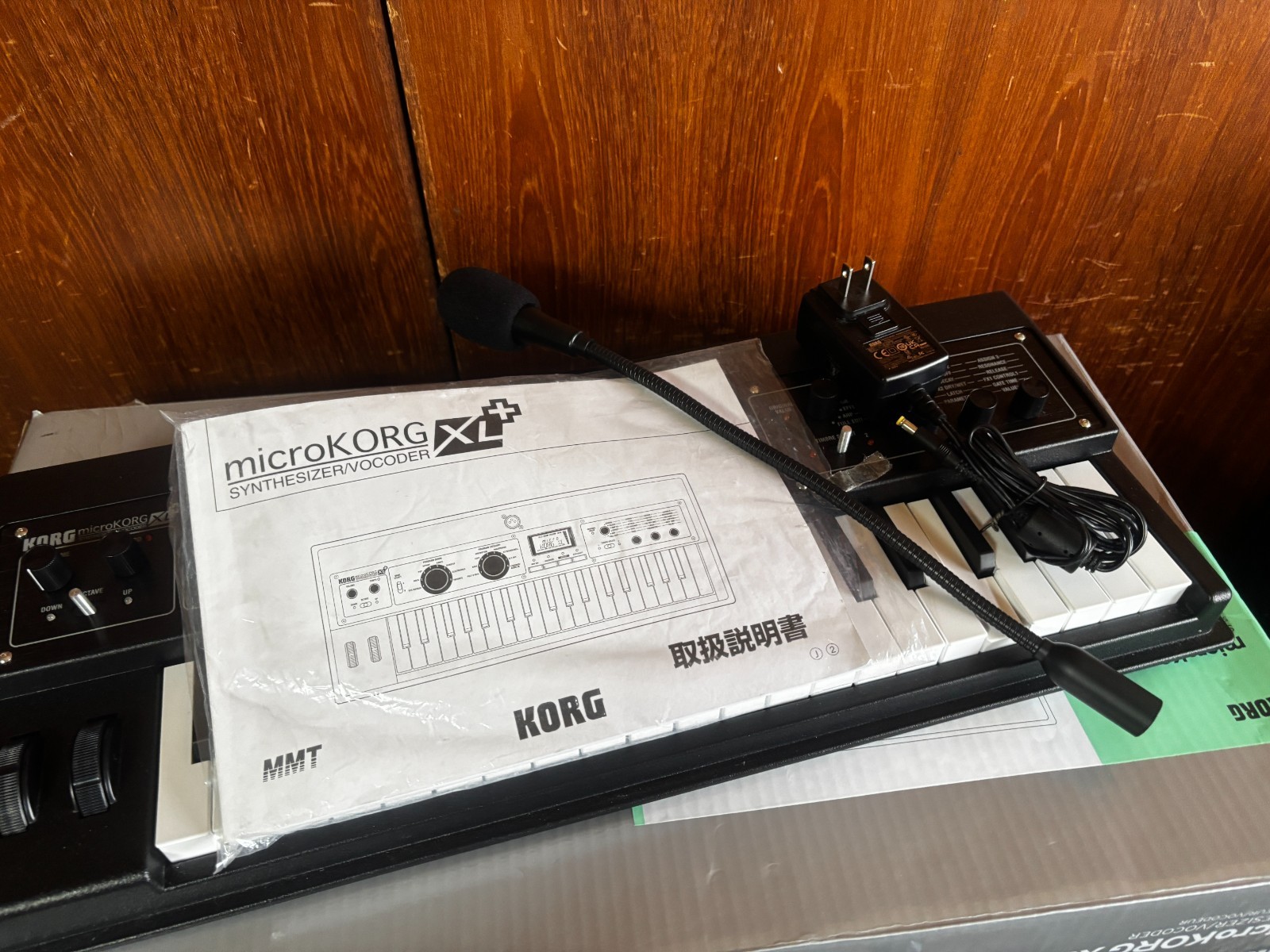 Korg Microkorg XL Plus Synthesizer with Vocoder w/ box, mic