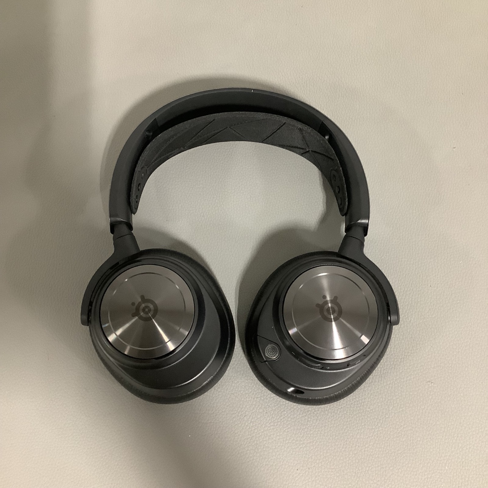 SteelSeries Arctis Nova Pro Wired Xbox Multi-System Gaming Headset