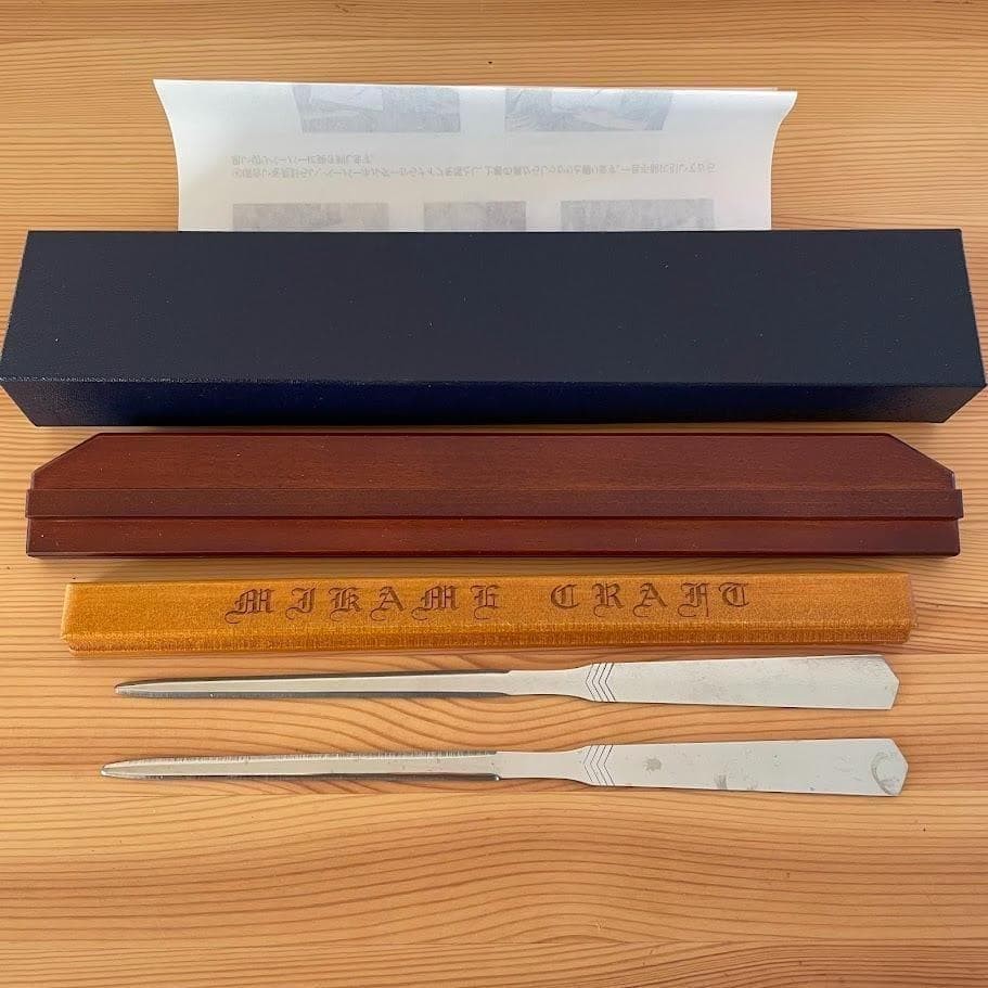[Extremely Rare] MIKAME Craft Knife Through Coat Magic Trick