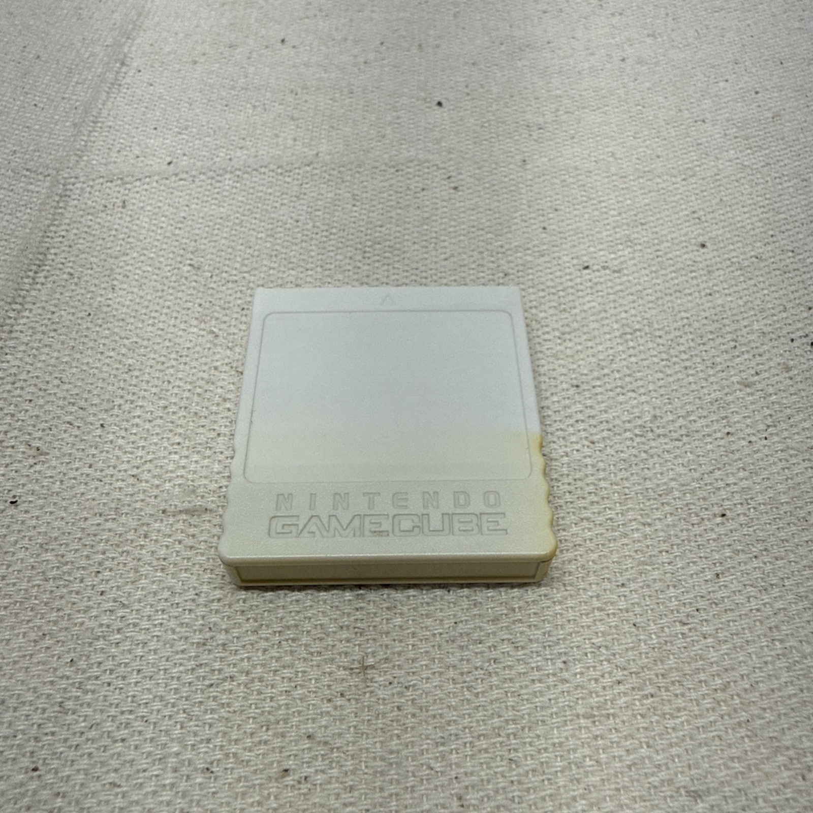 Official Nintendo Gamecube 1019 Memory Card DOL-020 - Tested (yellowed)
