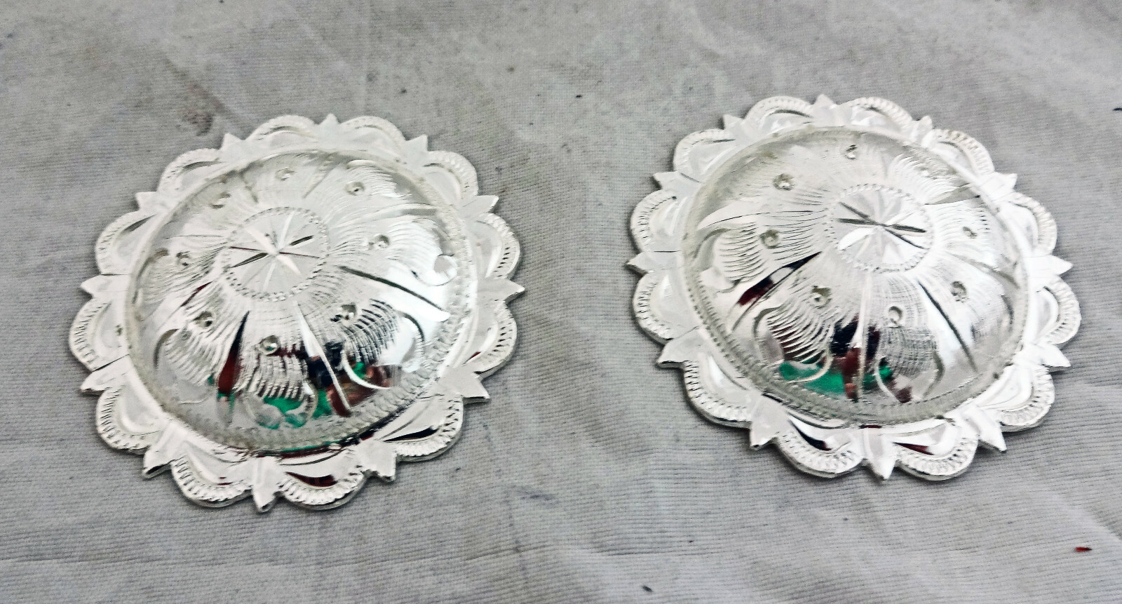 Kansas Conchos Screw Back Pair Silver Plate Hansen Western Gear Horse Tack Belts