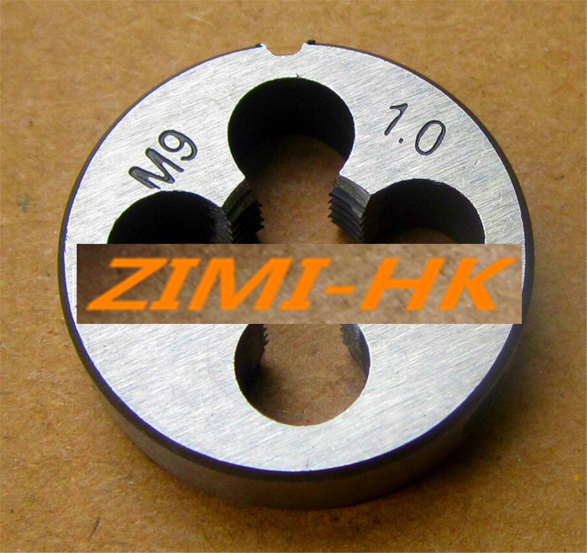 (1pcs) 9mm x 1.0 Metric Right hand Die M9x1 mm Pitch  (The high quality )