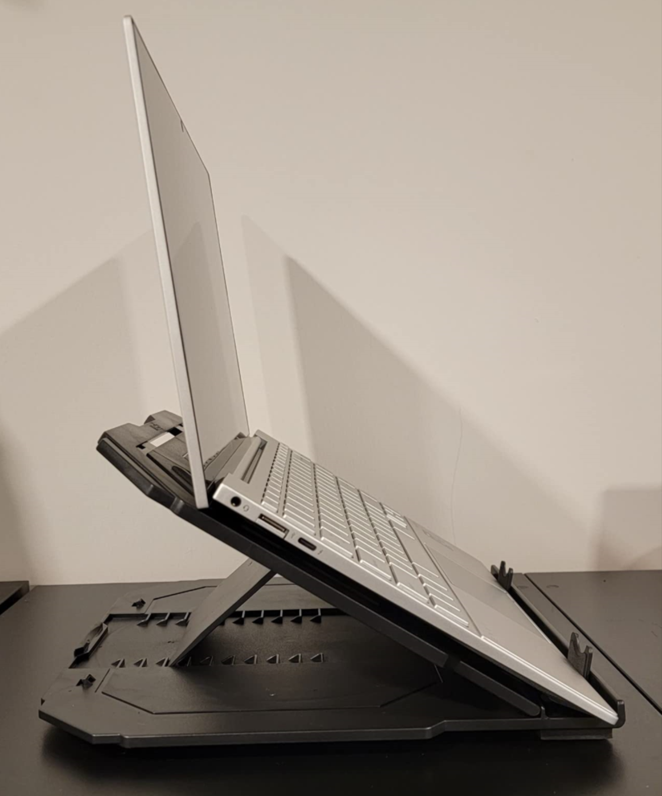 Laptop Stand for Desk Ergonomic Multi Angle Adjustable Height Portable Foldable