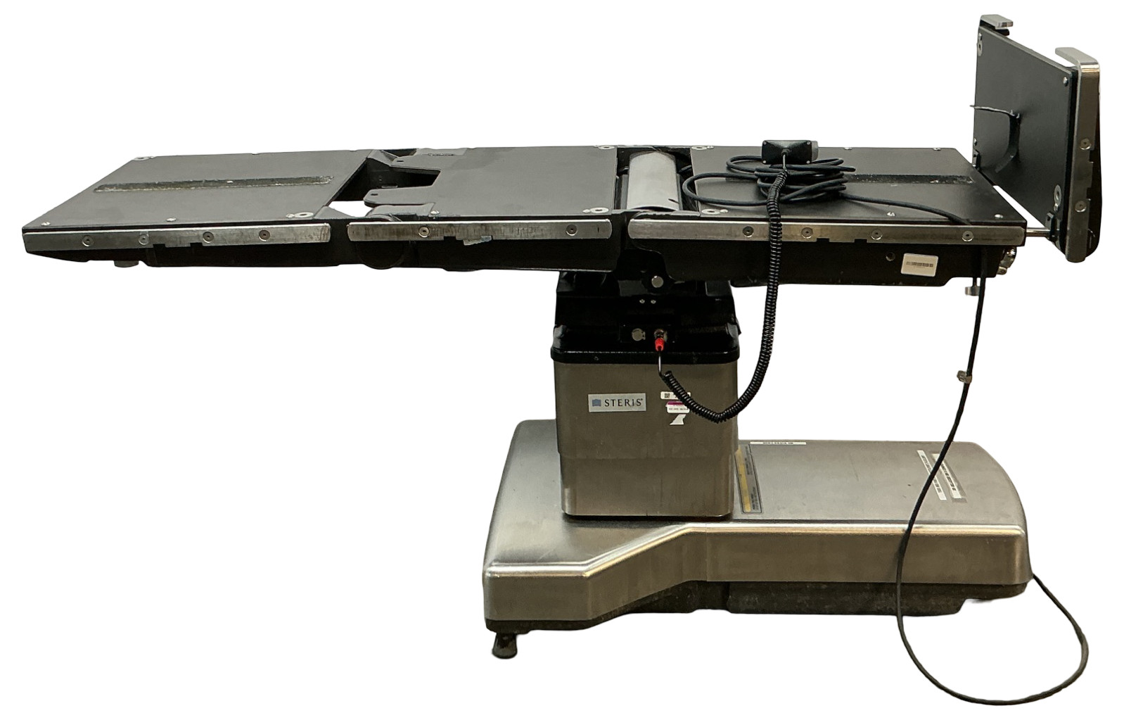 STERIS AMSCO 3080 ELECTRIC OPERATING ROOM SURGICAL TABLE W/ REMOTE