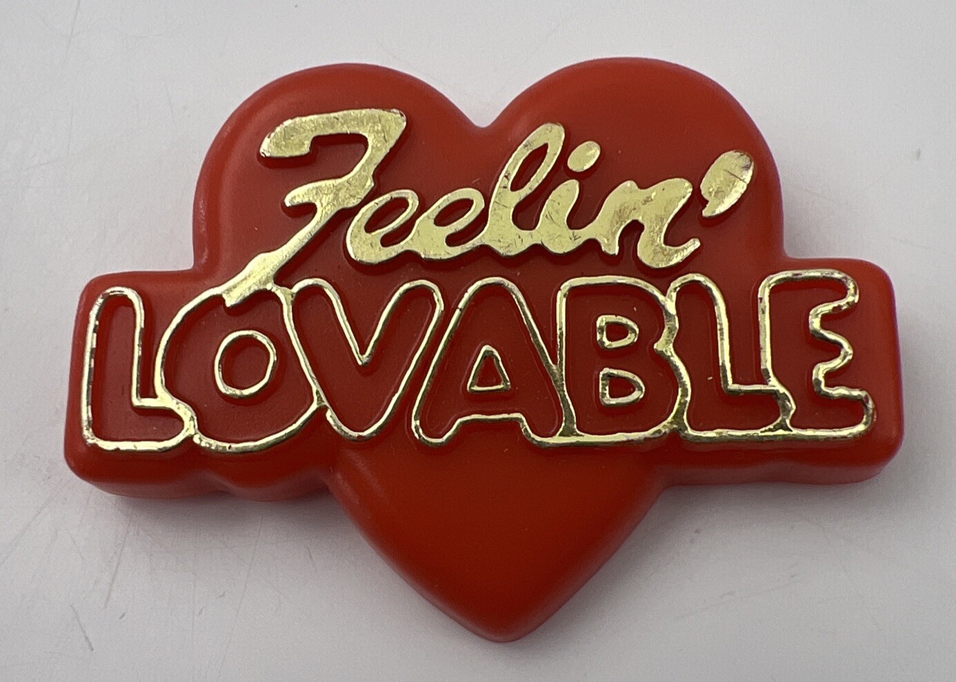 Valentine’s Day “Feelin’ Lovable” Heart Lapel Pin Hallmark Vintage 1982 Red￼