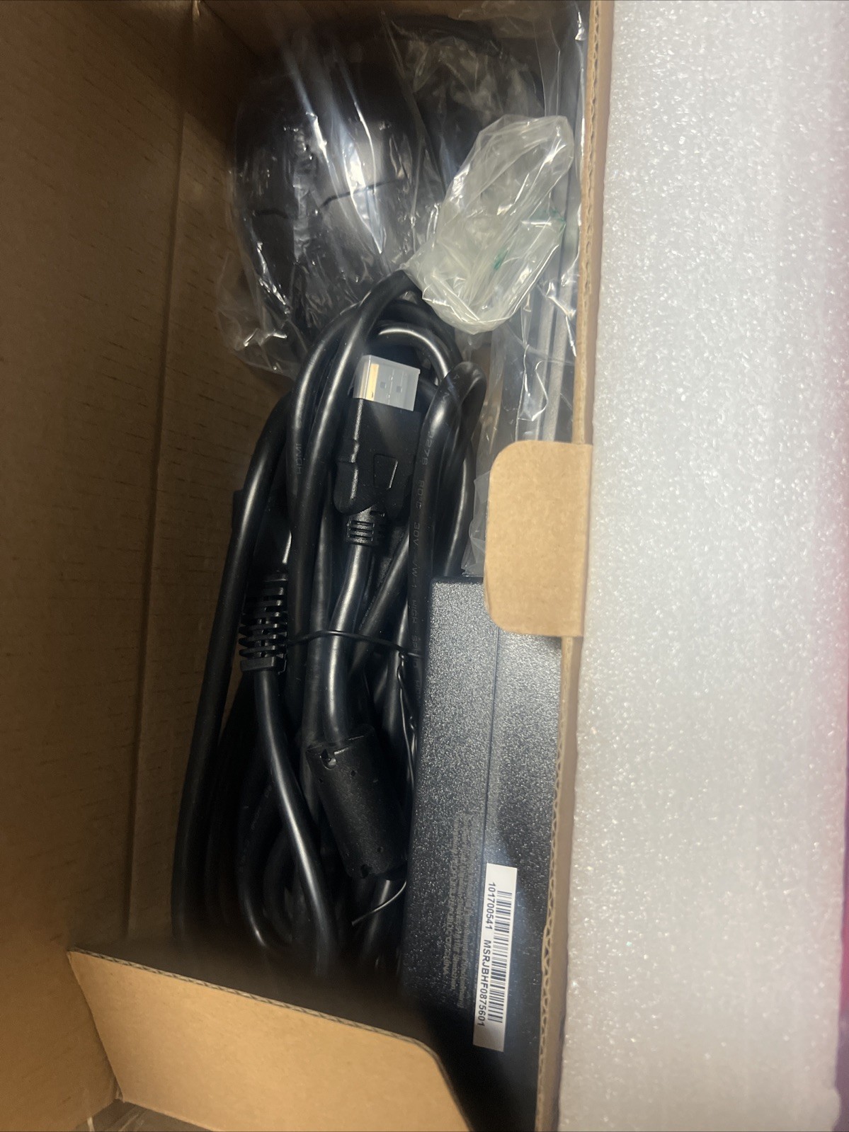 laview LV-T970HS security camera Wired 4 Cameras And Cables 8 Channels 4K