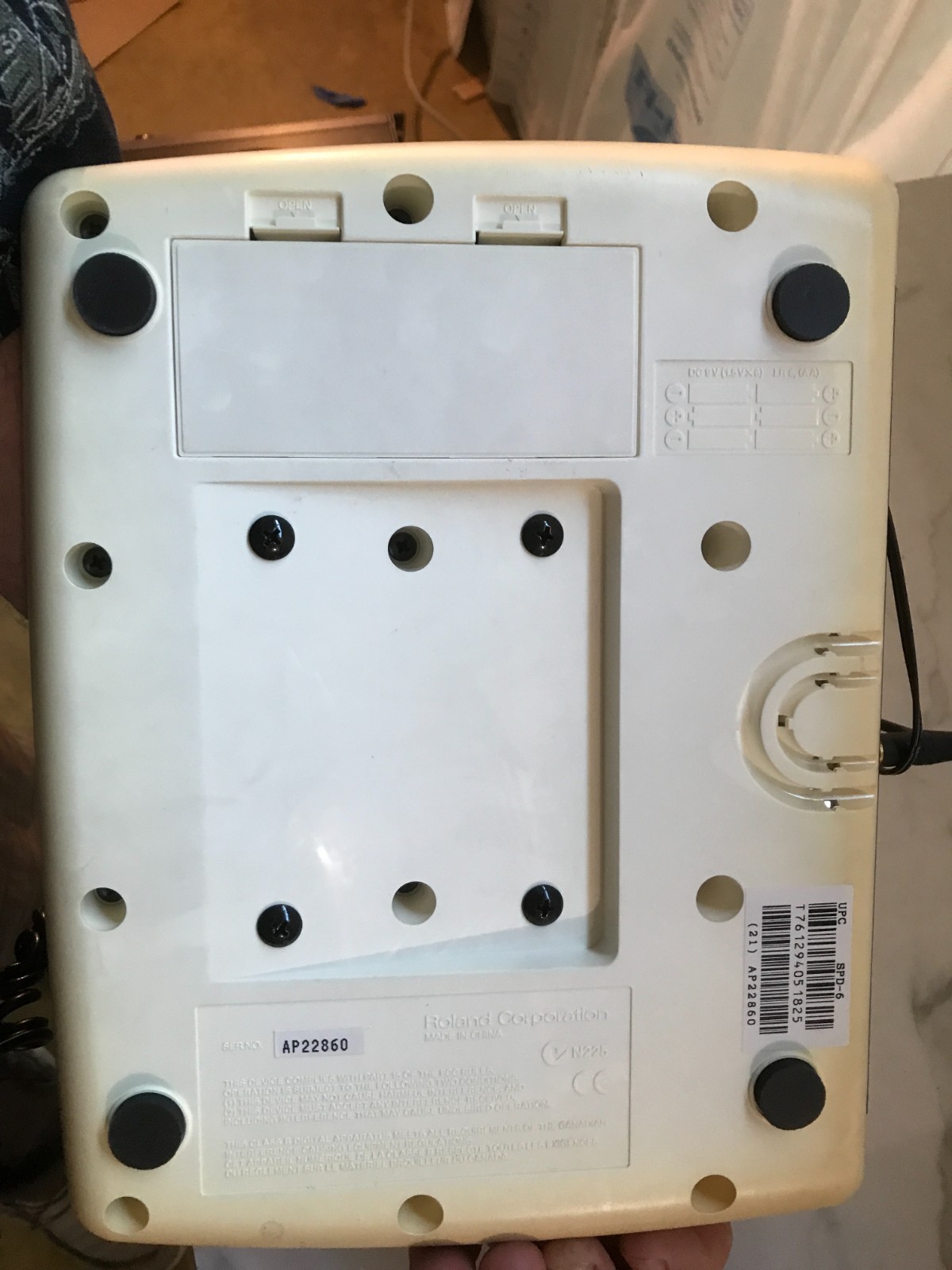ROLAND SPD-6 Drum machine / MIDI controller