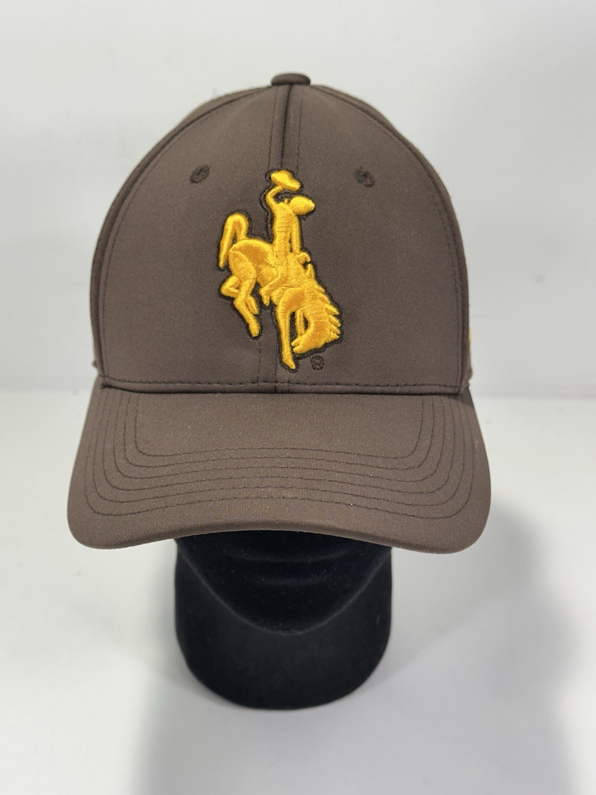 University Of Wyoming Black Gold Embroidered Cowboy on Horse One FitSize M/L