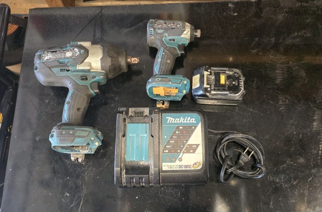 Makita XWT08, XDT13 Impact Combo Kit With 3.0 Amp Battery And Charger