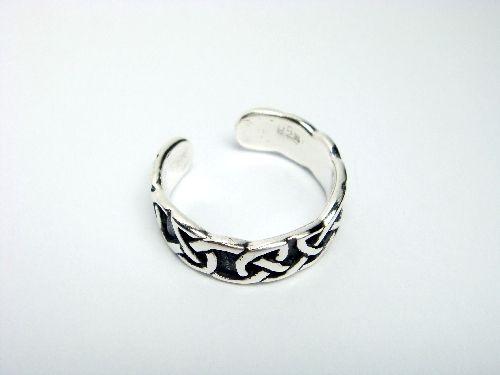 925 Sterling Silver Celtic Knot Oxidized Adjustable Toe Ring