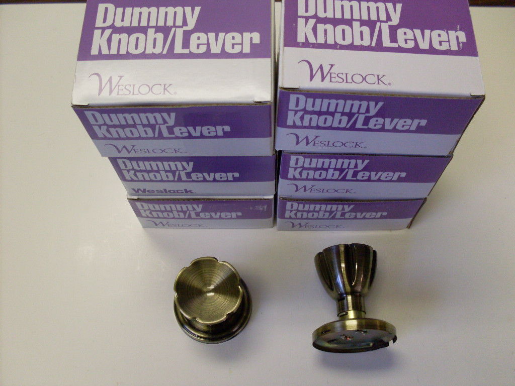 Weslock 605 Eleganti antique brass dummy knobs -lot of 6 (3 pair) new in box