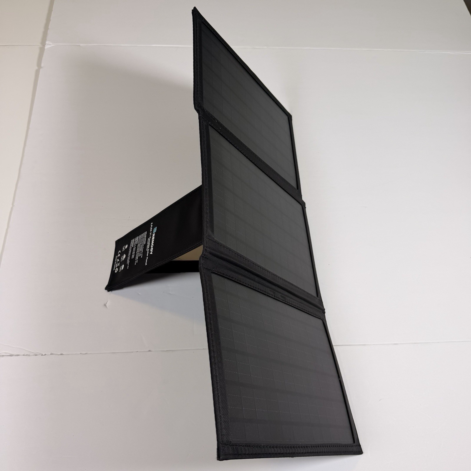 Renogy E.FLEX 21 Portable Solar Panel (R21EF-US)