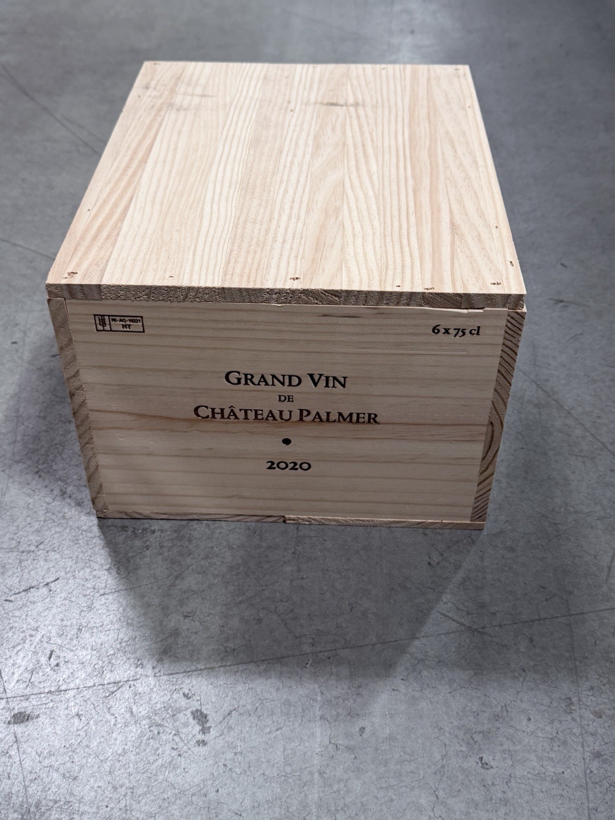 1 Random Wooden Wine Box Crate. 6 Bottle. BOX ONLY. Collectible