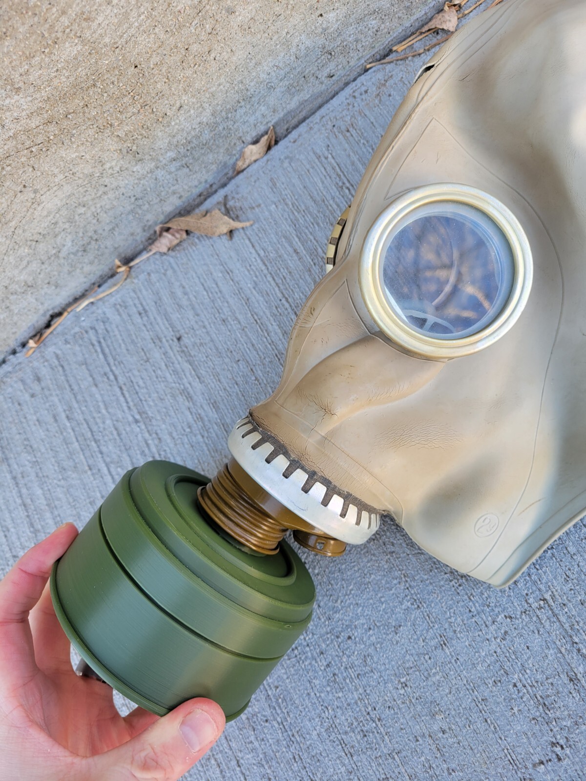 One Piece Replica GP-5 Prop GOST/NATO 40MM Gas Mask Filter for GP5, GP7, Cosplay