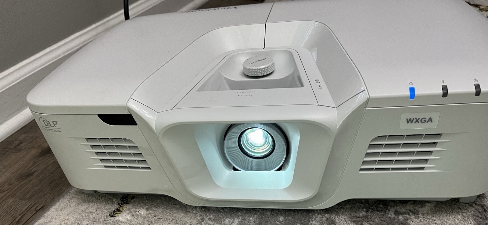 ViewSonic PG800W 5000 Lumens WXGA HDMI Networkable Projector, new bulb