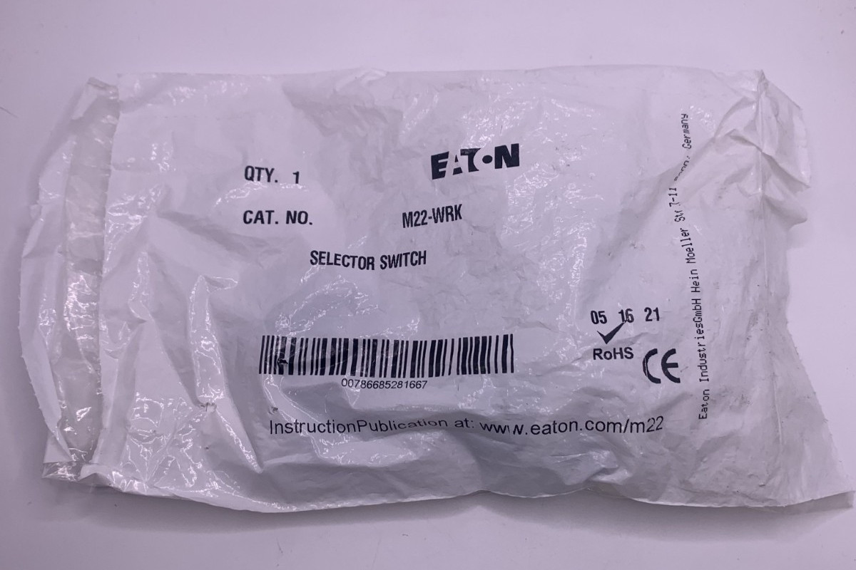 Eaton M22-WRK Modular Selector Switch, Black Knob Maintained, 2-Positon NEW
