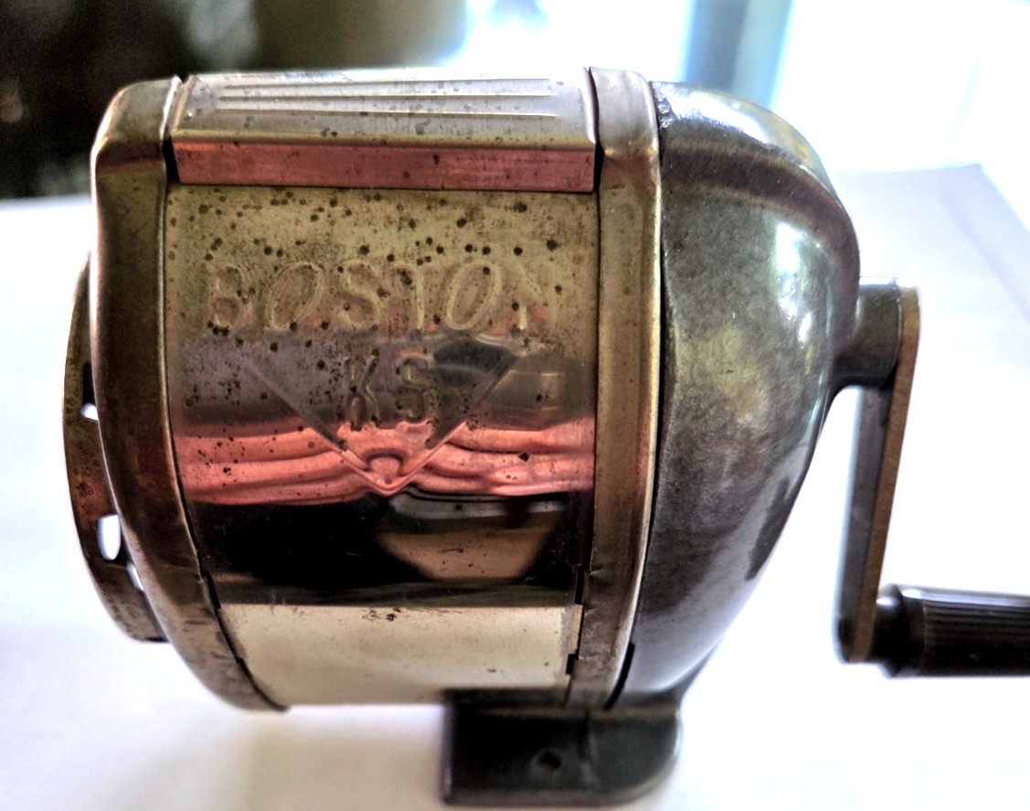 Vintage Boston Model KS 8 Hole Revolving Crank Pencil Sharpener