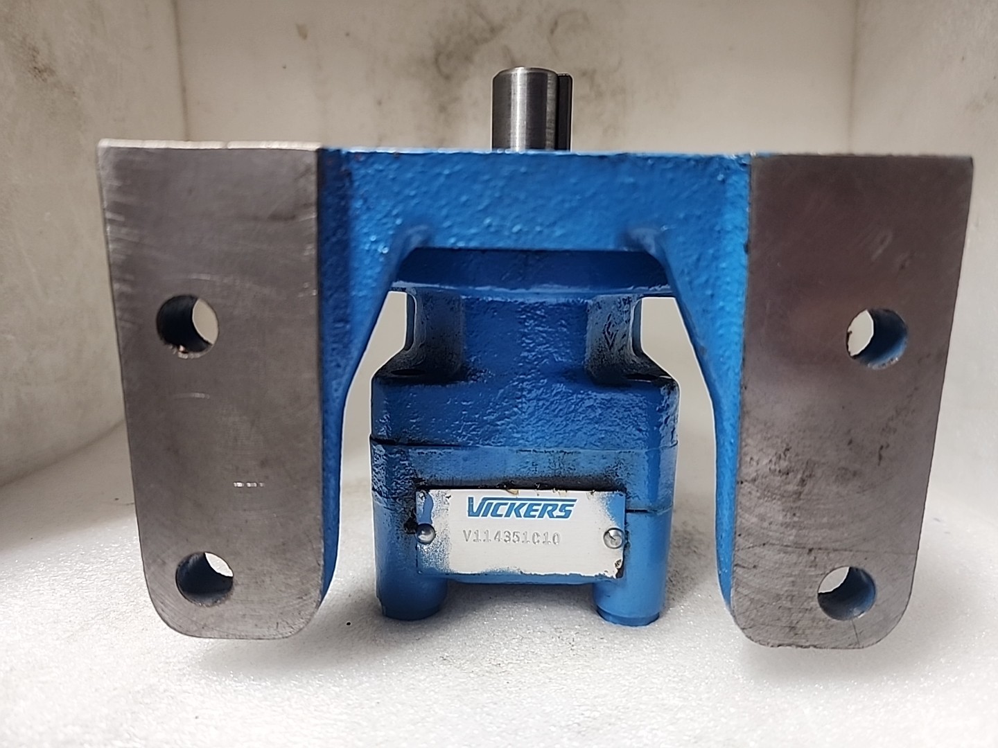 Vickers Vane Pump V114351C10 Quick Ship NOS