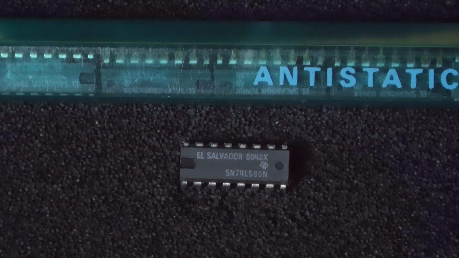 Quantity 10 - Texas Instruments SN74LS85N 4-Bit Magnitude Comparator DIP16 - New