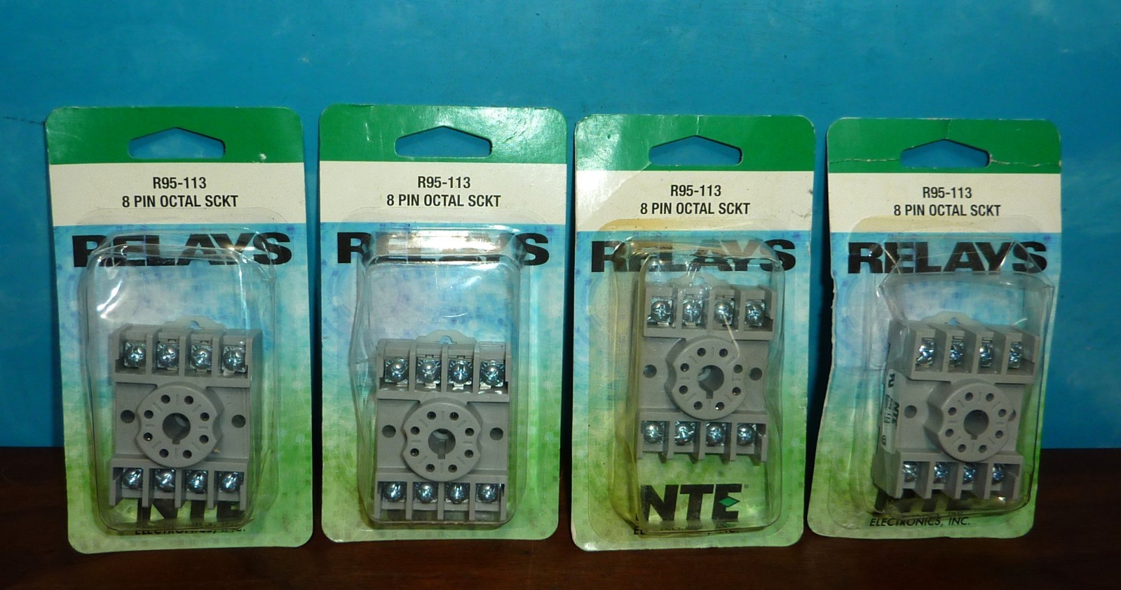 NTE Electronics Inc. R95-113 Relay Socket 4pcs. NOS/Sealed