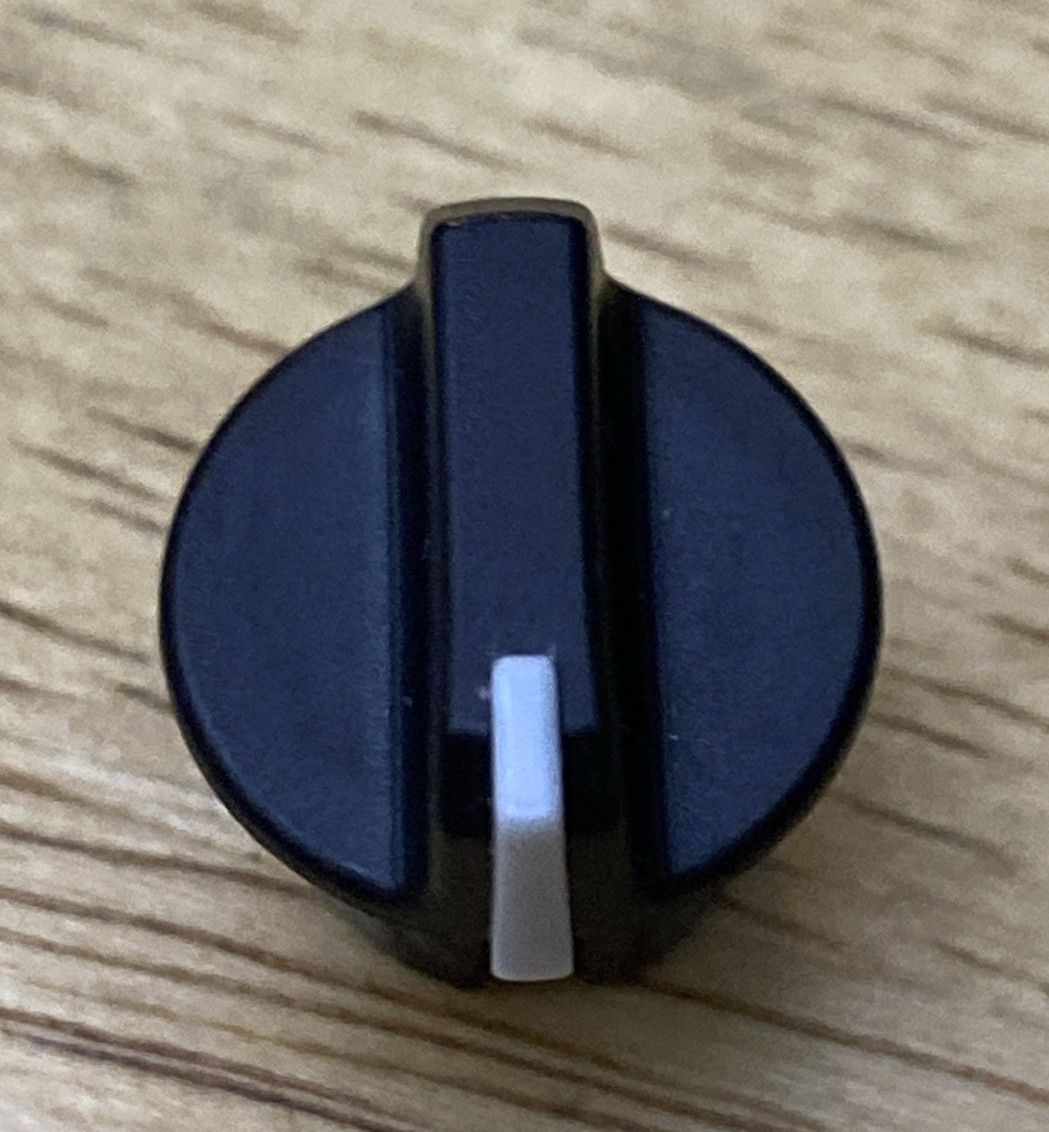 QSC PL-000709-00 Mic/Line Gain Knob for KW153/KS118 /KS112/K12.2/K10.2/K8.2 OEM