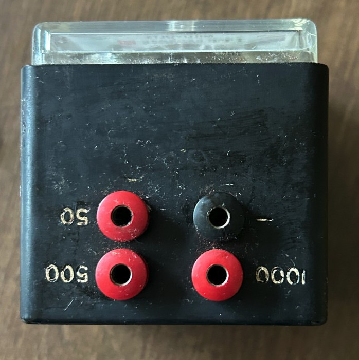 ITT General Controls 500R106 DC Millivolt Meter, Analog with Case