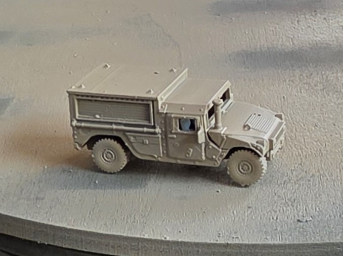 One HO 1/87 scale Humvee 2-CT SECM, desert tan