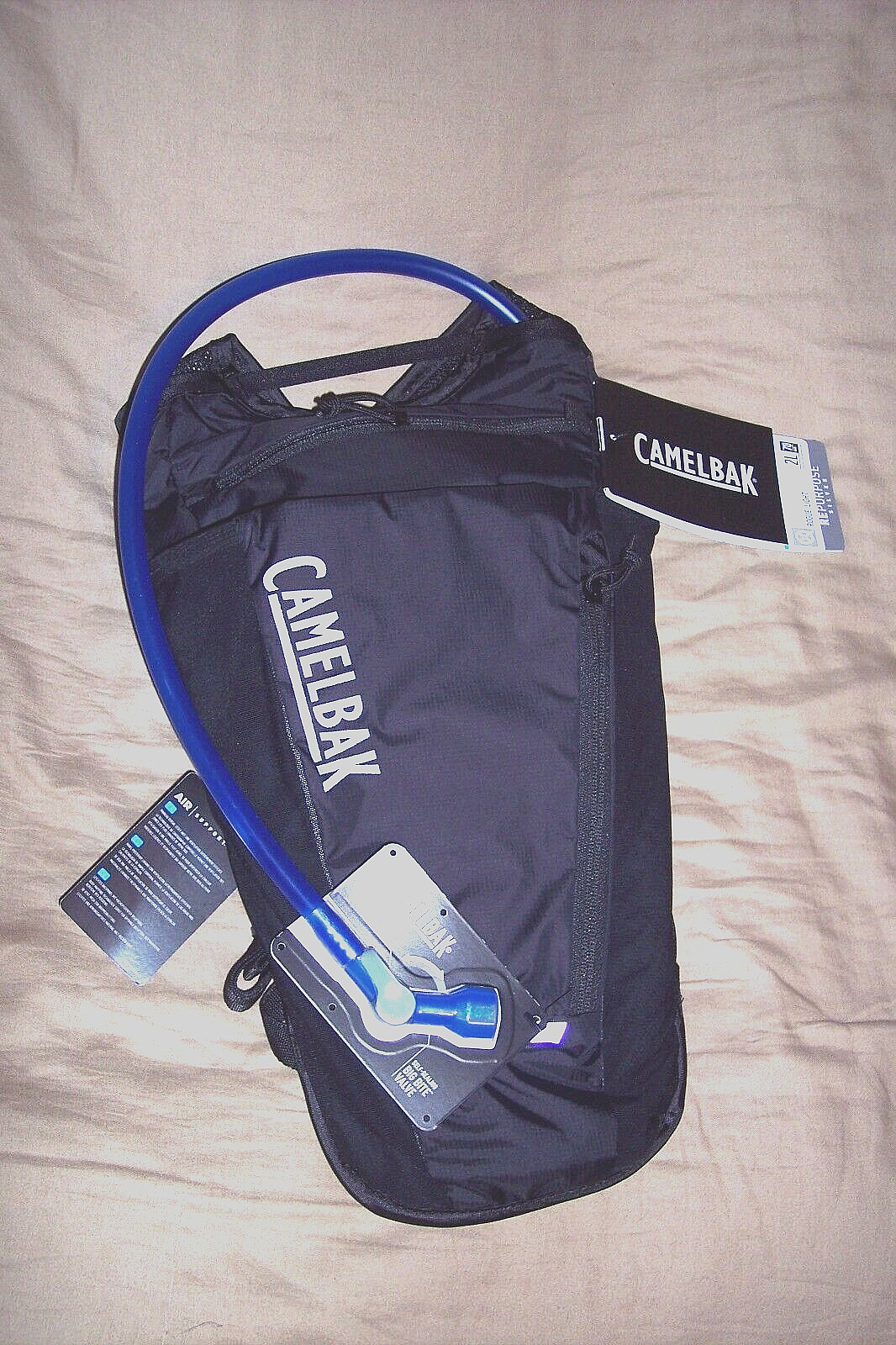 Hydration Pack Camelbak Rogue 2L Light Back Pack Water Canteen Hiking Camel Back