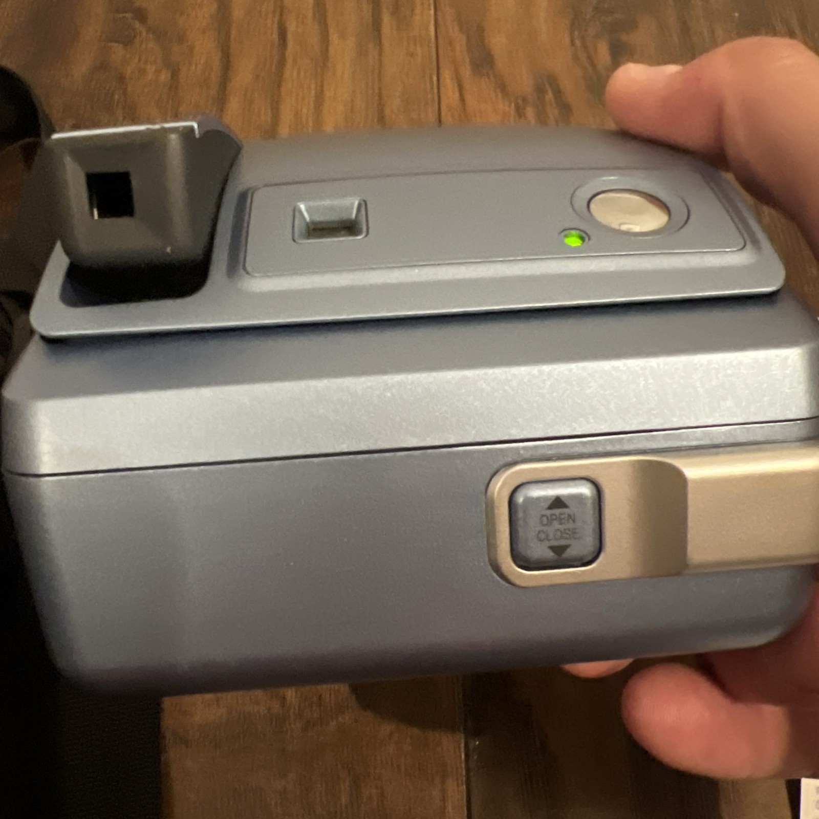 Polaroid One 600 Ultra Instant Camera Auto Flash. TESTED.