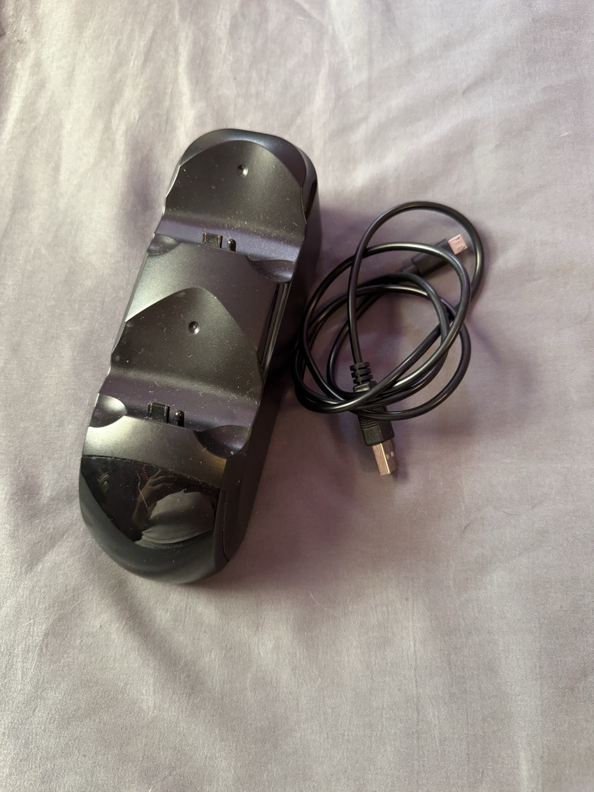 Works For 2 Ps4 Controllers | Set them on and they charge