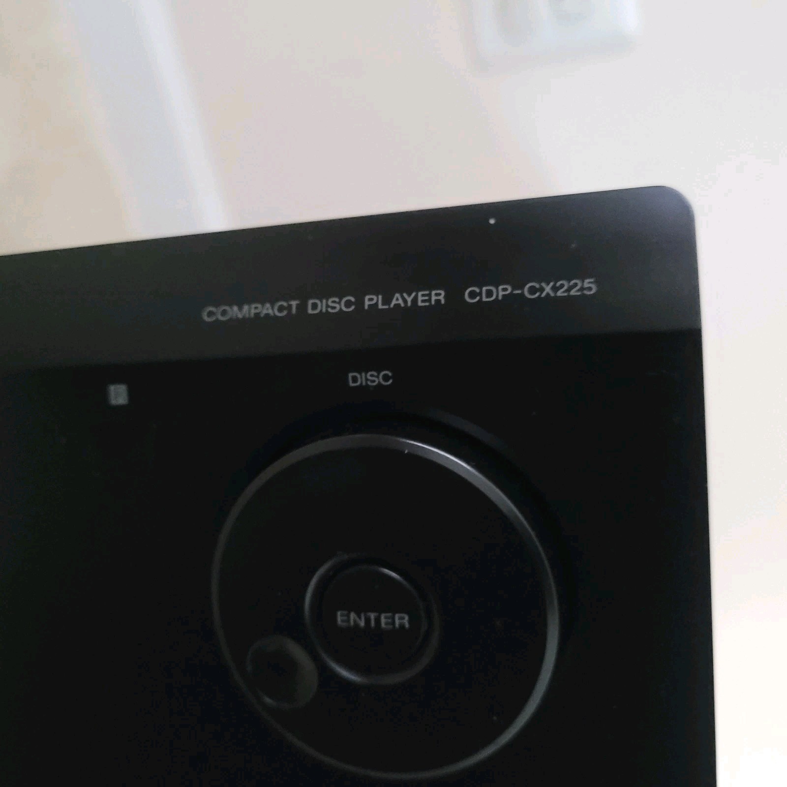 Sony CDP-CX225, 200-CD changer Mega storage Carousel, without Remote, Tested.
