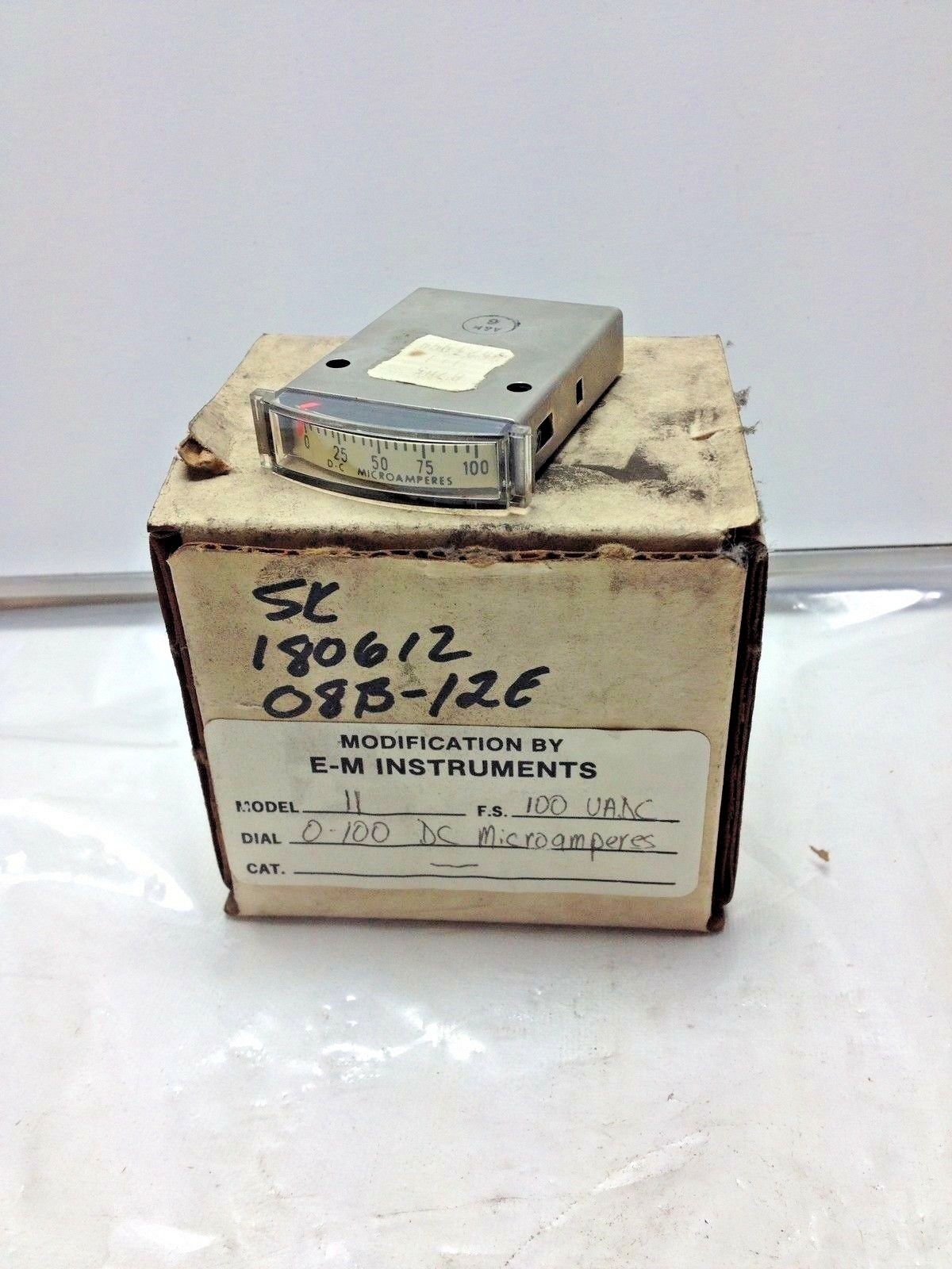 E-M Instruments type 11 Meter 01-00 DC MicroAmperes
