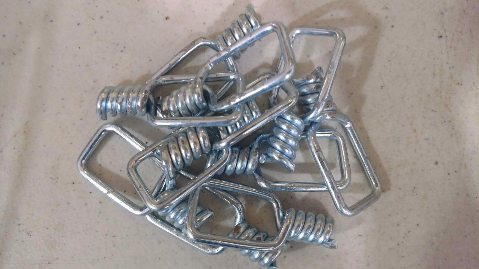 12 HEAVY DUTY 9 GAUGE SNARE SWIVELS, TRAPPING 1 DOZEN