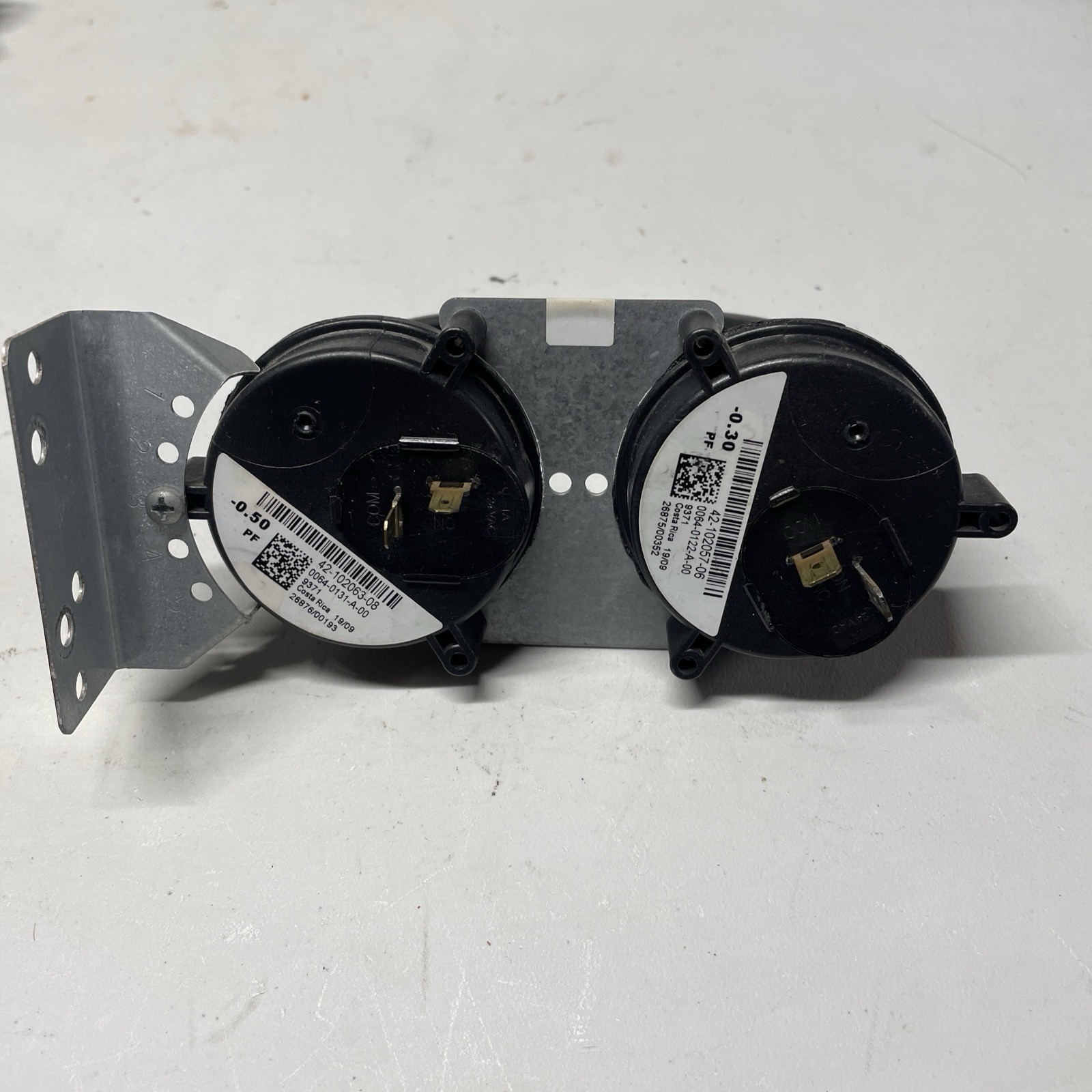 OEM Rheem Ruud Weather King Furnace Air Pressure Switch 42-102056-13 -.30/-.50