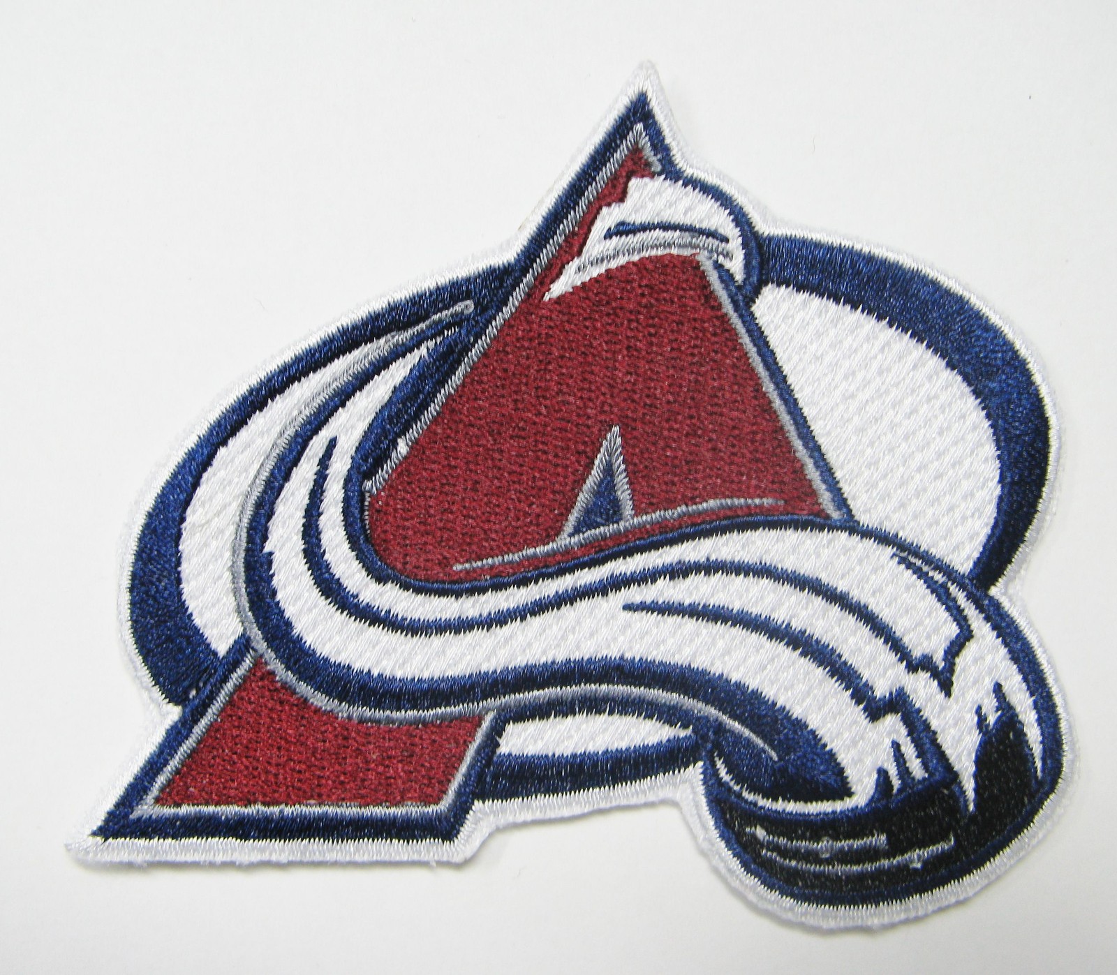 LOT OF (1) HOCKEY COLORADO AVALANCHE LOGO PATCH  PATCHES 3 1/2" X 3" ITEM # 77