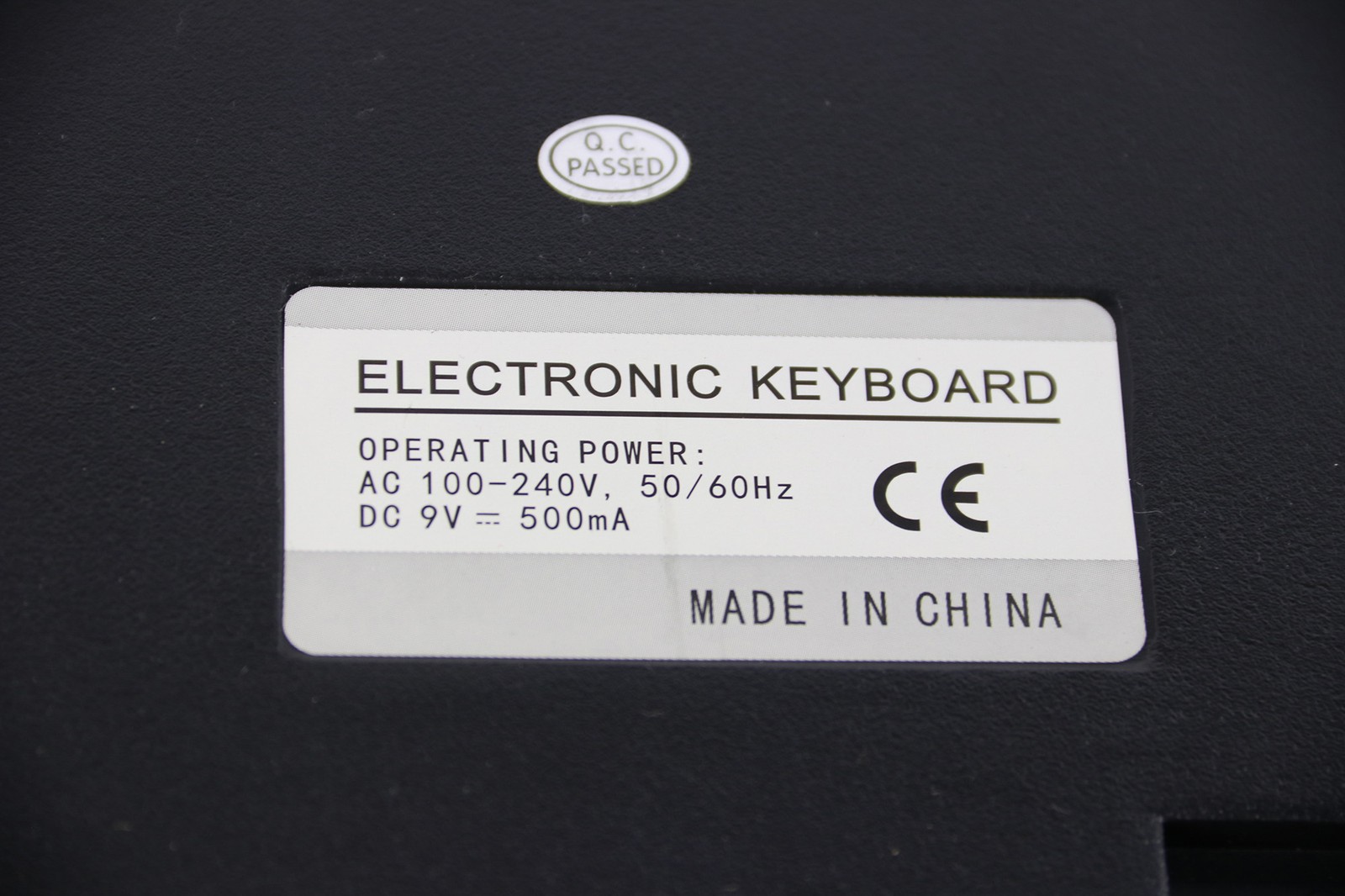 Vault KT-61 Keytone Touch Sensitive 61-Key Electronic Keyboard - Black (broken k