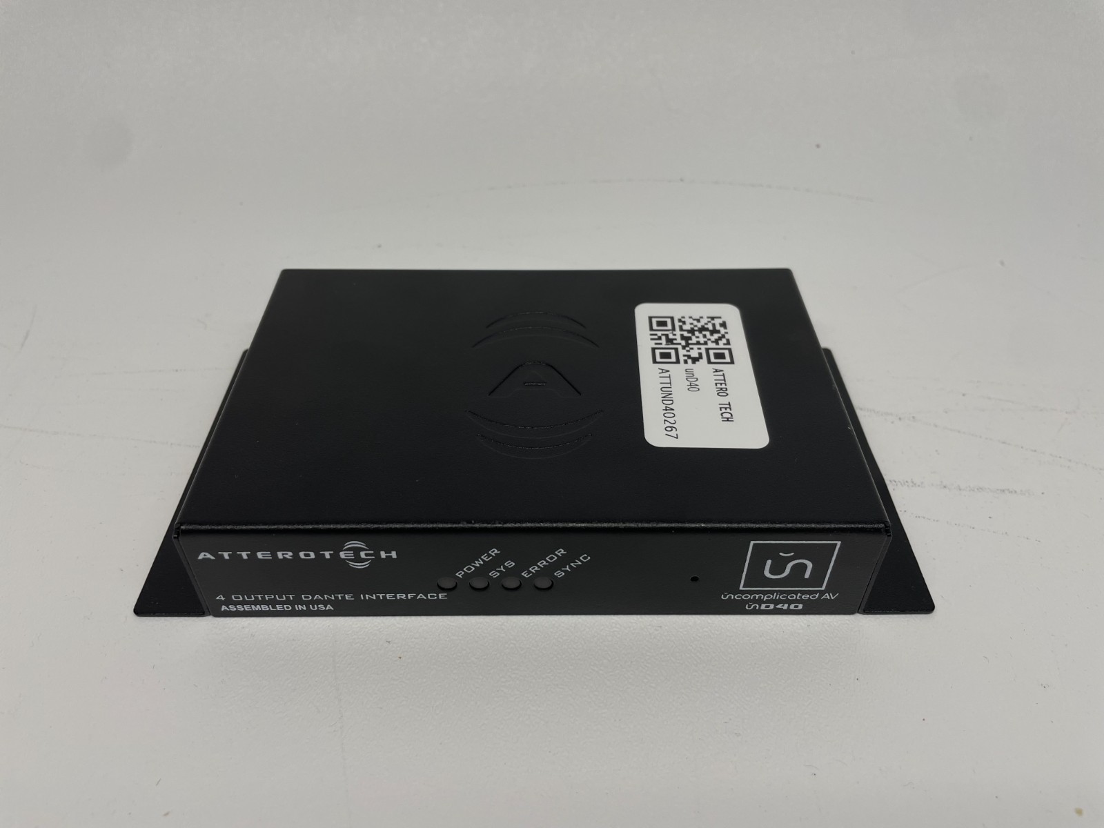 QSC Atterotech unD40 4-Channel Output Dante Interface, PoE or 24 VDC