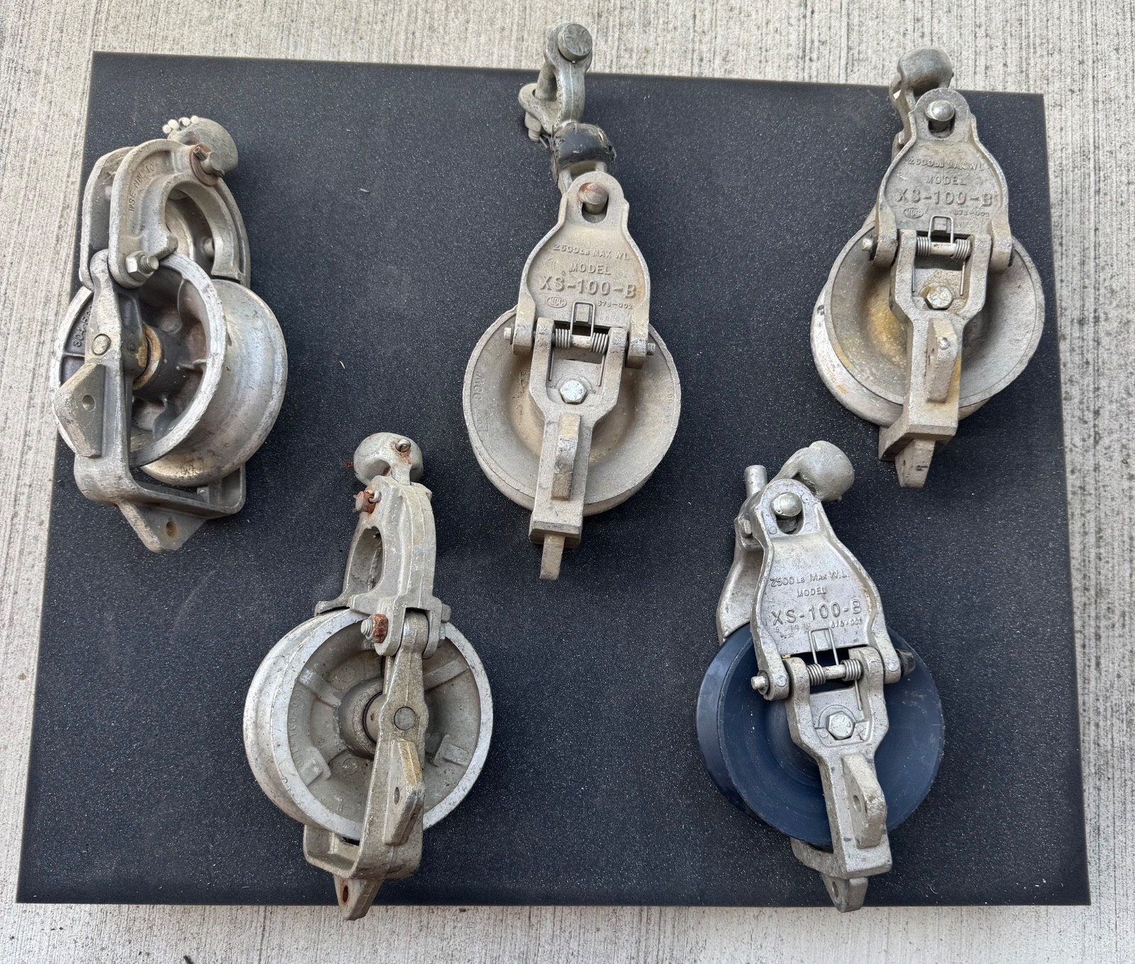 Lot number 8 of 5 Sherman & Reilly and/or others  2500lb 7 inch stringing blocks