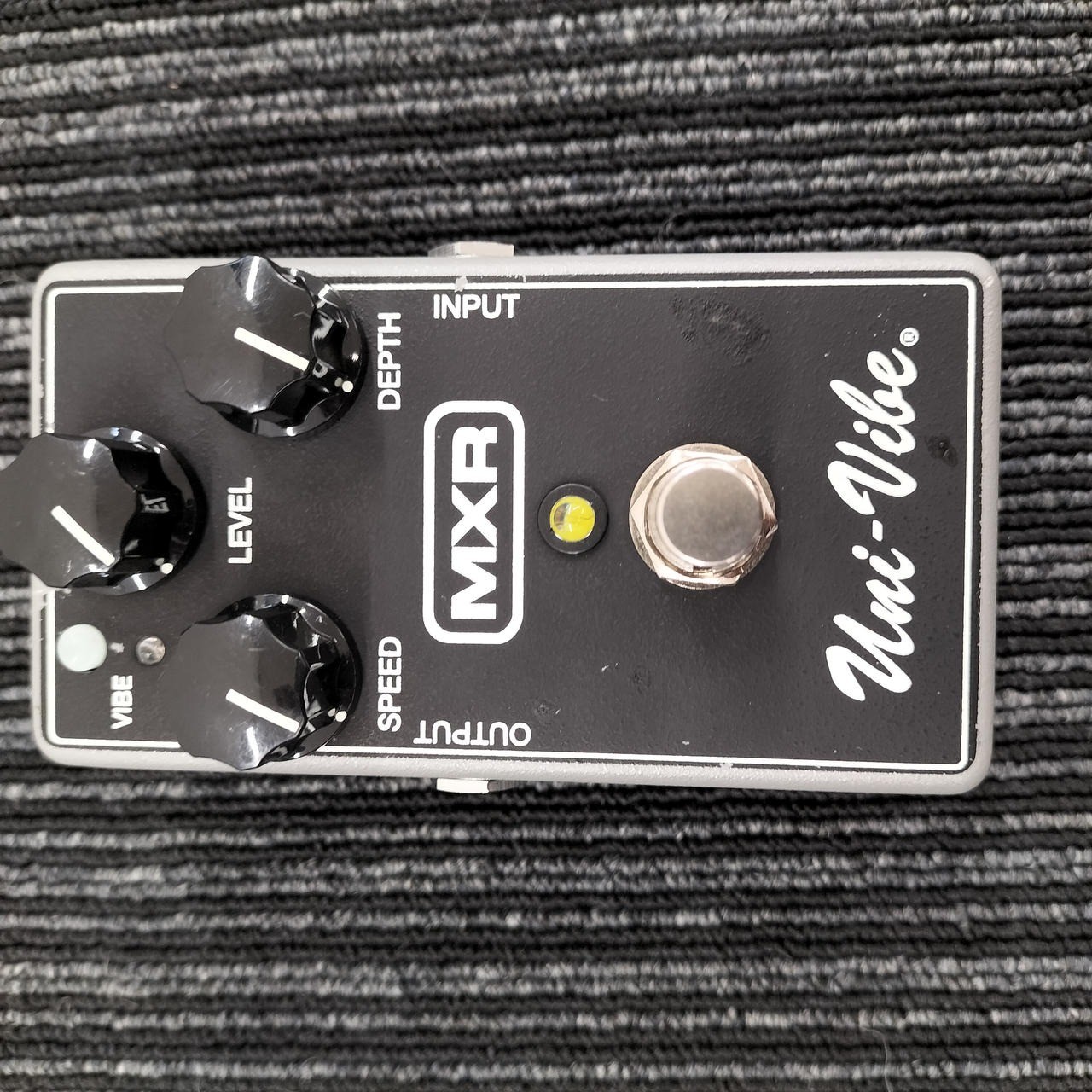 MXR M68 Uni-Vibe Chorus/Vibrato Guitar Effects Pedal