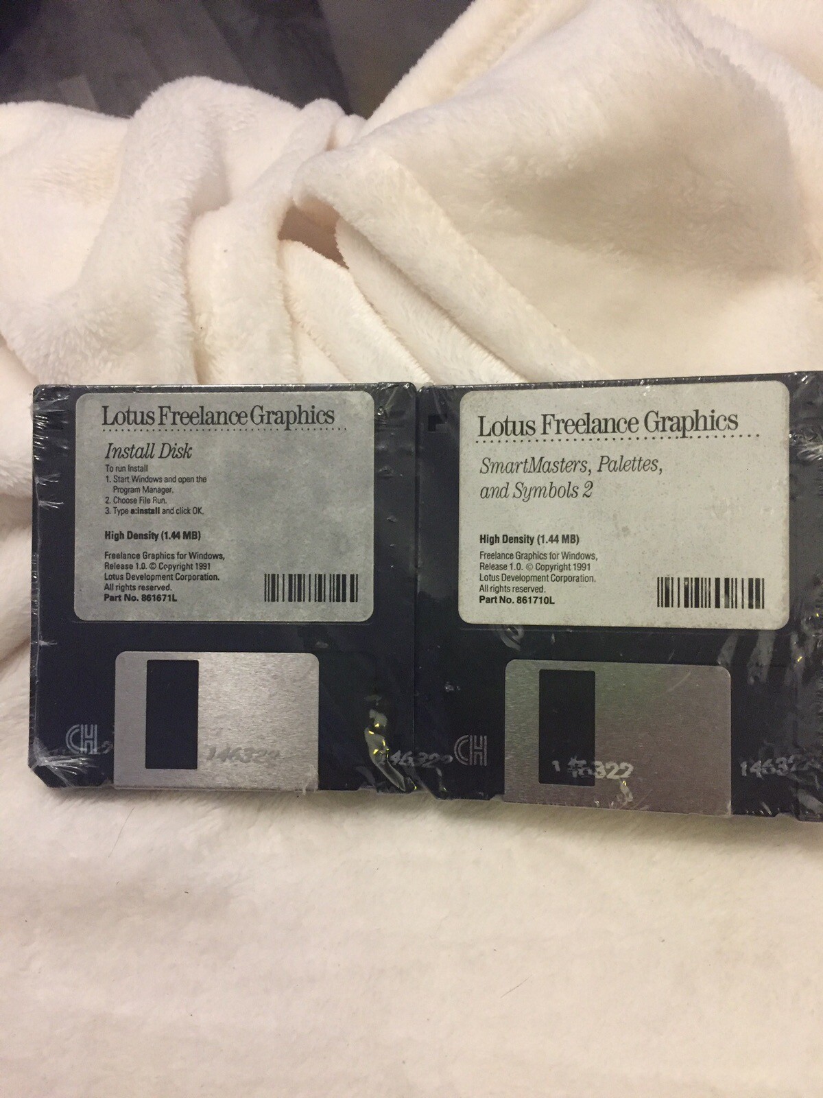 Lotus 1.0 Freelance Graphics 3.5" Floppy Disk Set of 8 Floppies