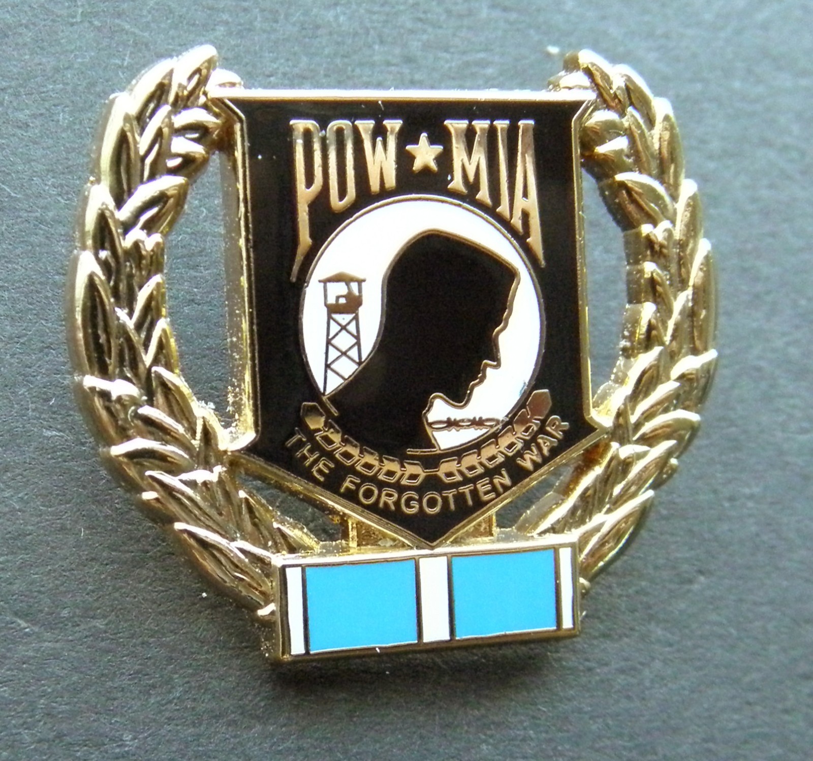 KOREA KOREAN WAR VETERAN POW MIA WREATH LAPEL PIN BADGE 1 INCH