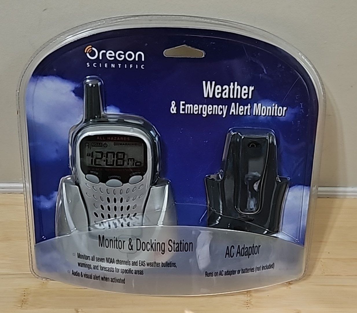 Oregon Scientific Weather Emergency Alert Monitor & Docking Station WR103N NISP