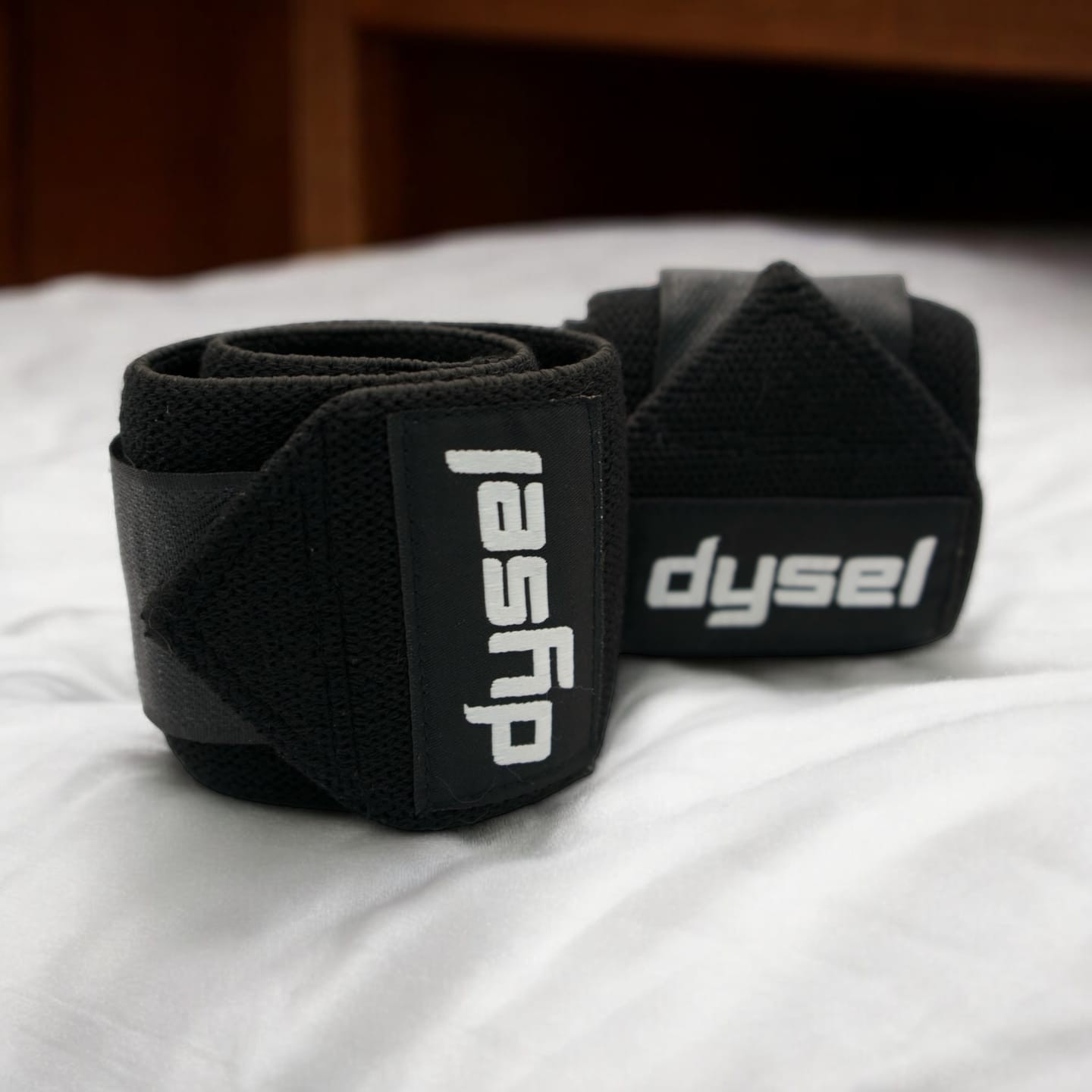 Black Weightlifting Wrist Wraps, Gym Support, Unisex Design