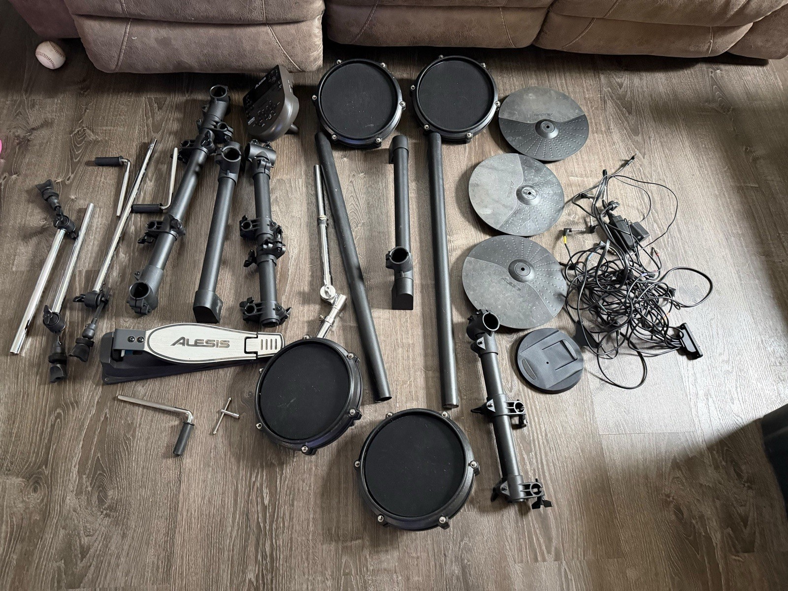Alesis Nitro Electronic Drum Kit Module Pads Cymbals Rack Parts Tested