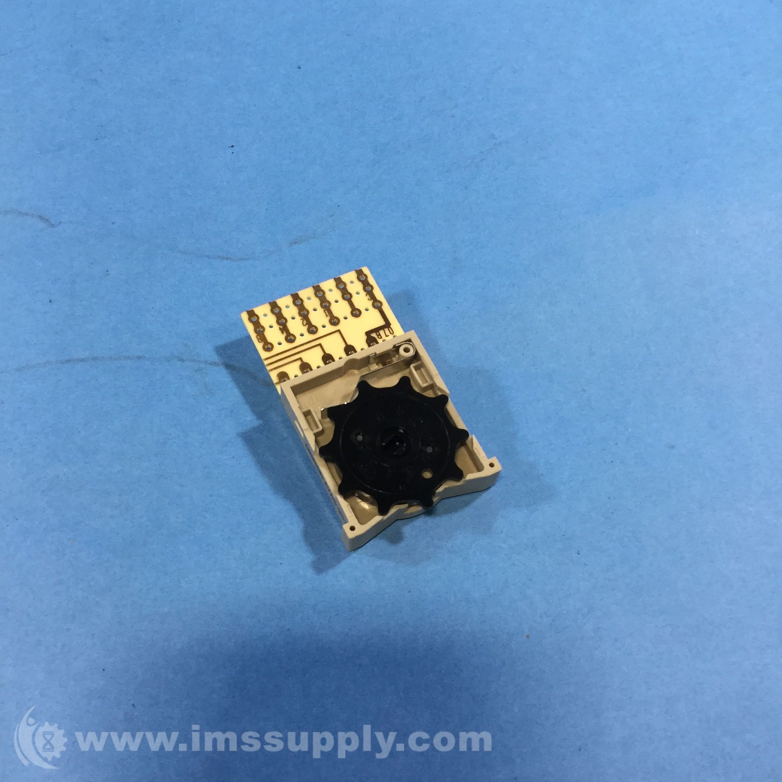 Omron A7AS-207 Thumbwheel Switch FNIP