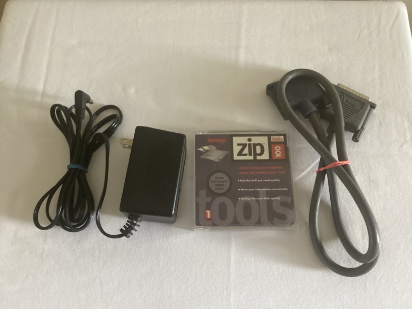 Iomega ZIP 100 External Parallel Port Zip Drive Z100P2 w/AC Adapter & Cable