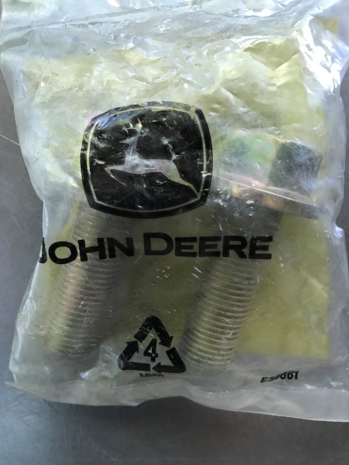 19H3784  GENUINE John Deere  SCREW  BOLT  QTY of 2 Bolts    Replaces R137878